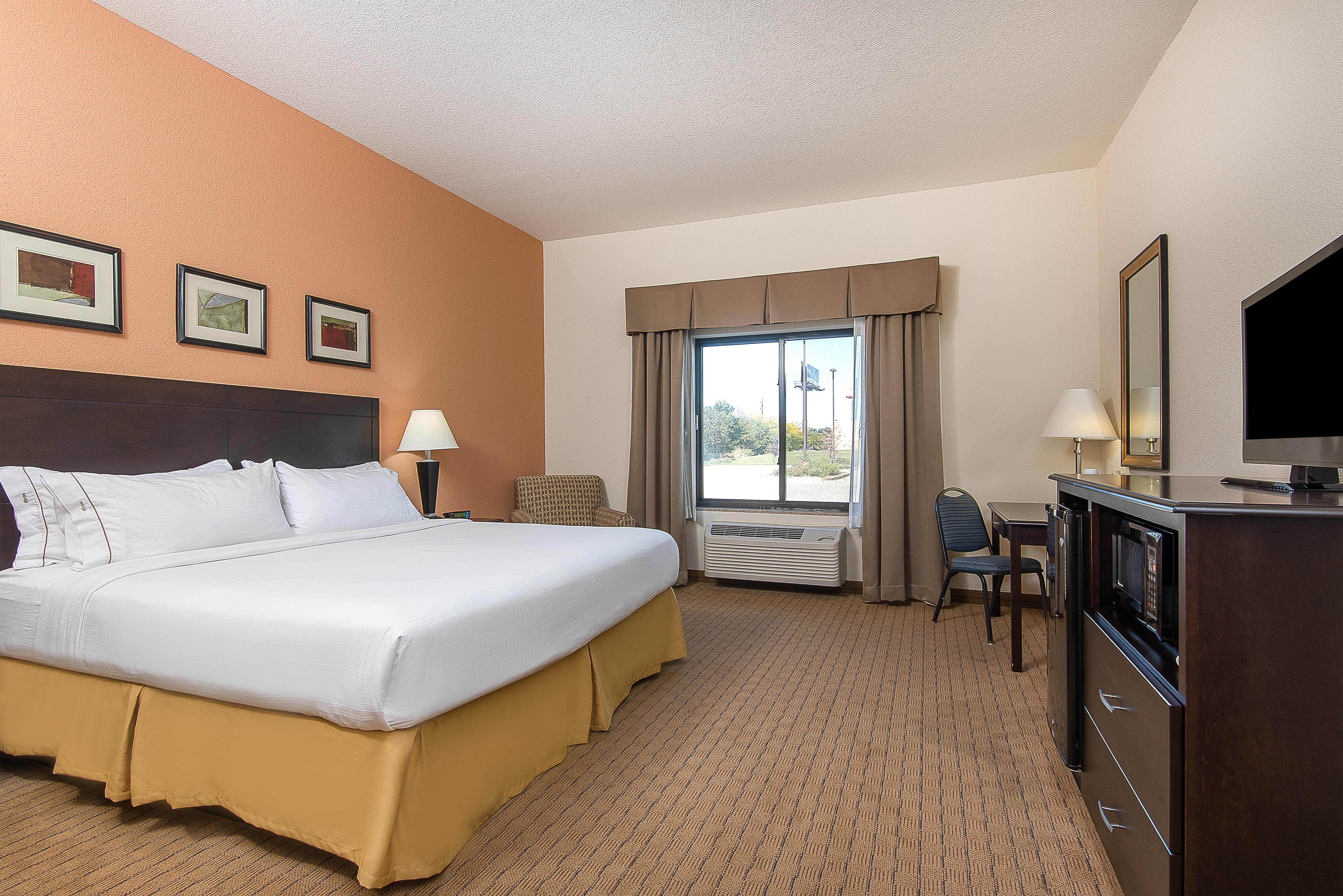Holiday Inn Express And Suites Lafayette East By Ihg Exterior foto